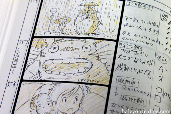 Guió il·lustrat de 'El meu veí Totoro', dirigida per Hayao Miyazaki. Pàgia d'un guió il·lustrat, amb dibuixos del director i textos descriptius (en japonès).