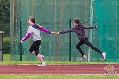 Al contracte de relleu, dues persones ocupen un mateix lloc de treball. Font: search.creativecommons.org