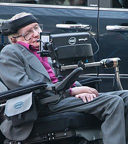 El científic Stephen Hawking va ser un dels usuaris de tecnologia assistida (AAT) més coneguts (Wikimedia)./-15