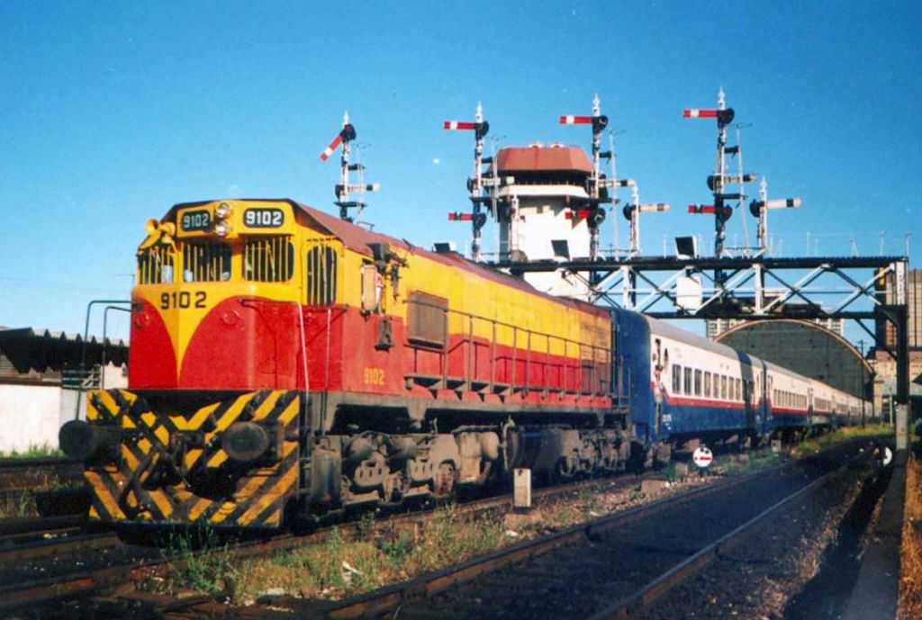 039;un tren de viatgers. Font: Wikipèdia