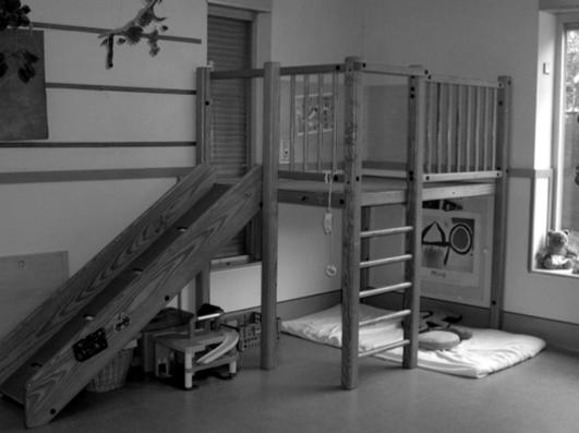 Mobles per jugar. Racó de l'aula de 2 anys, EBM El Vent, Barcelona