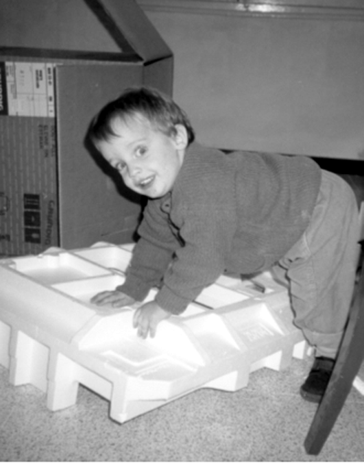 Material inespecífic de joc. Una capsa, quina joguina més fantàstica!