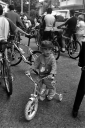 Les activitats esportives o de la vida quotidiana són exemples d'activitats coeducatives.