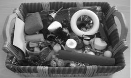 La panera dels tresors permet explorar els objectes amb els sentits