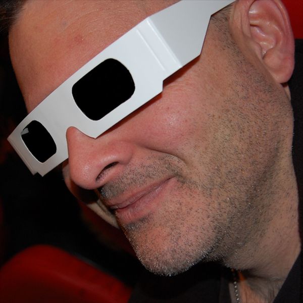 Consumidors passius o crítics? Entendre, interpretar, jutjar els missatges requereix formació en comunicació. Consumidors passius o crítics? Entendre, interpretar, jutjar els missatges requereix formació en comunicació.