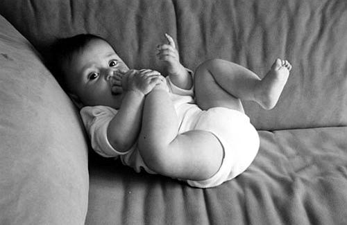  Al setè mes continua descobrint els peus: sóc de goma!/-6