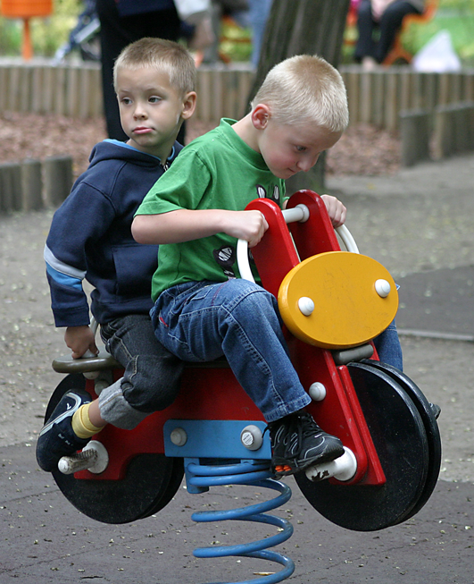 Ser conscient de les situacions i saber-les comunicar forma part de l’àrea sociocomunicativa/-25