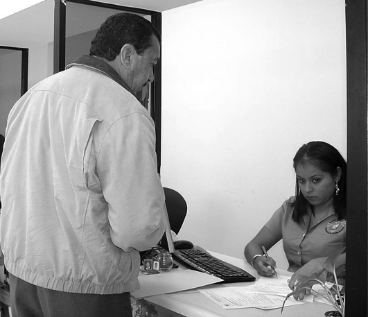 L'organisme competent rep la instància d'un particular sobre una matèria de tramitació prevista per la normativa vigent