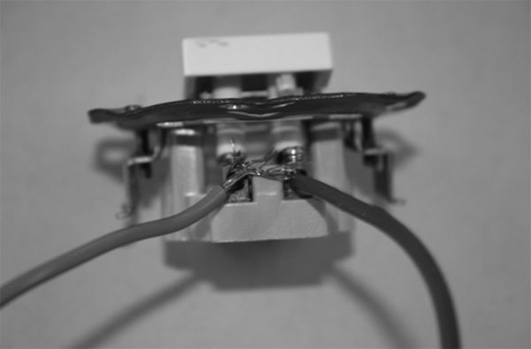 Un cable mal posat en un mecanisme/8 Un cable mal posat en un mecanisme/8