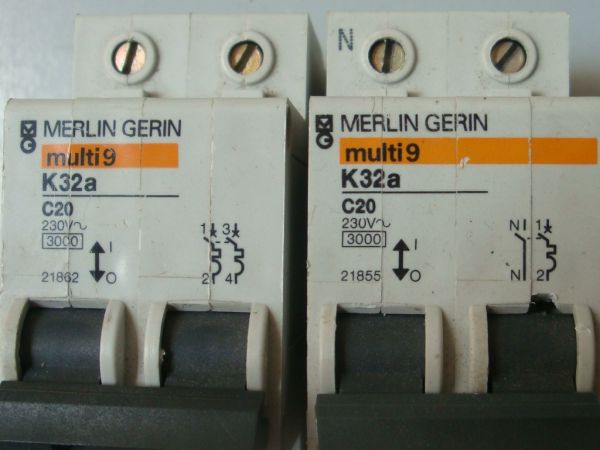 ee10m2u2_104b.jpg ee10m2u2_104b.jpg