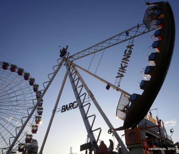 Fires i exposicions (imatge: Landahlauts a http://goo.gl/4xNyx) Fires i exposicions (imatge: Landahlauts a http://goo.gl/4xNyx)