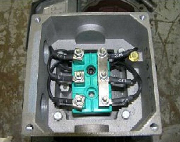 ee10m7u4_16.jpg ee10m7u4_16.jpg