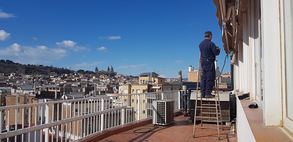 Escala doble de tisora. .