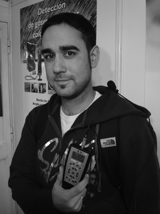 El dosímetre col·locat damunt d'un treballador ens permet fer una valoració de l'exposició diària de soroll./-30