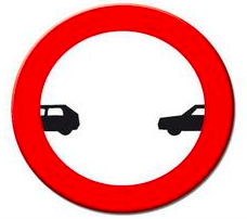 Senyalització que ens indica l'obligació de mantenir una distància de seguretat entre vehicles.